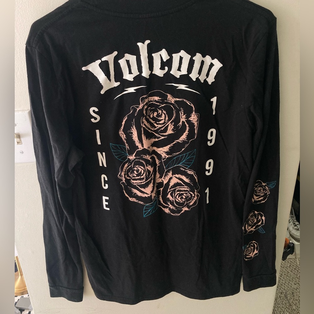 Volcom long sleeve T